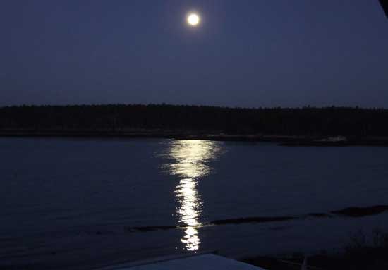 Malaga Island Moon Set - 12-2-09 - AndreaBrand